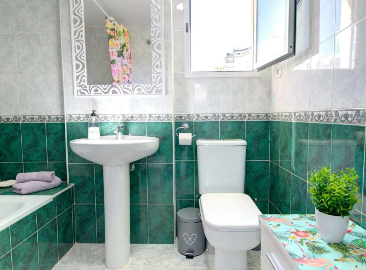 Apartamento Vinuela Фуeнхирола Екстериор снимка